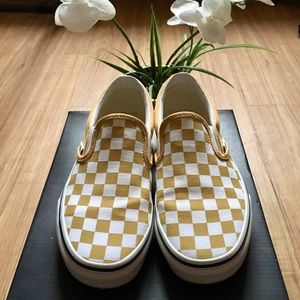 Checkered slip on Vans